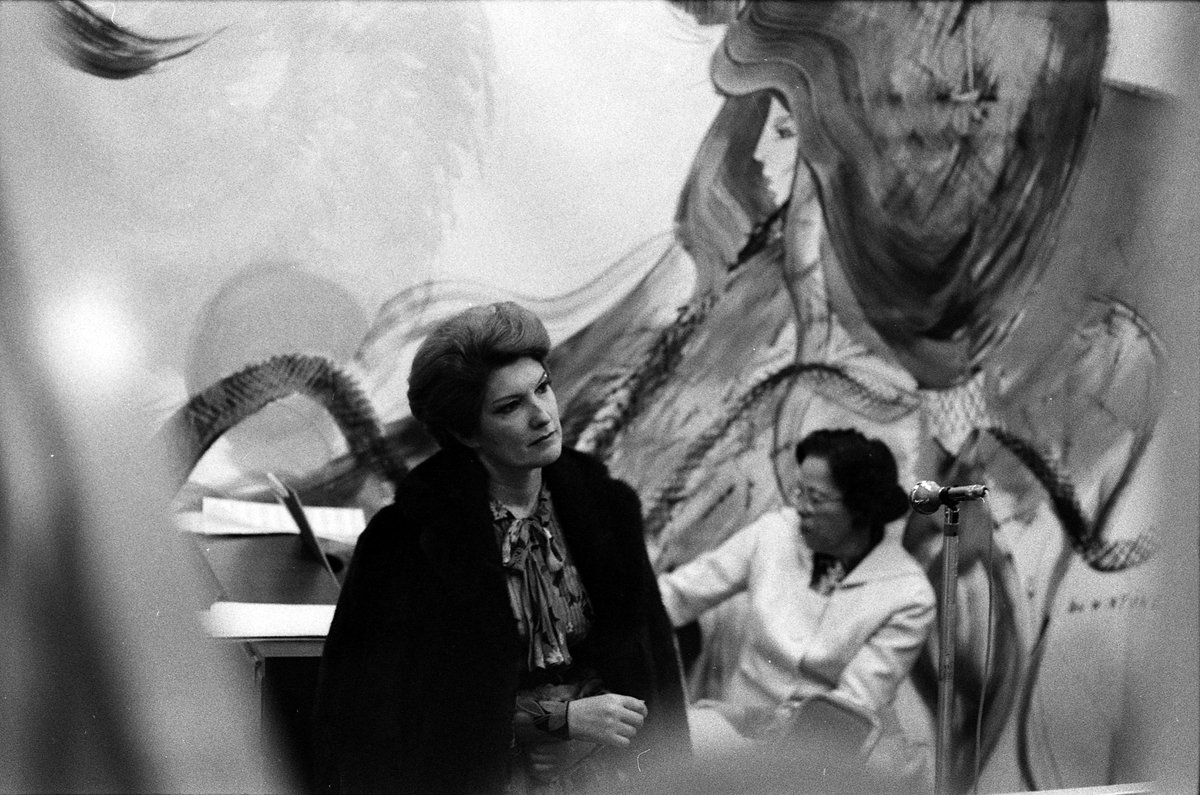 [ HOMMAGE À MADY MESPLÉ ] La #soprano colorature #MadyMesplé s’est éteinte le 30 mai dernier à Toulouse, à l’âge de 89 ans. Sa voix légère aux aigus stratosphériques, et son charisme l’ont amenée sur les plus grandes scènes du monde dès les années 1960. bit.ly/30lPSby