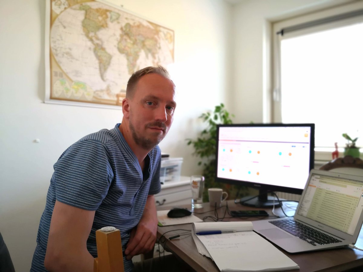 Benieuwd met wat voor projecten onze Campagne Marketeer Martijn van Hoorn bezig is vanuit huis? Lees het hier:
ingoedebanen.nl/blog/hoe-werke… 

#jobmarketing #innovation #jobposting #programmatic #training