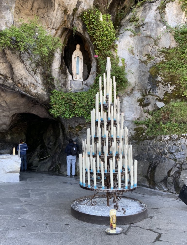 IrishLourdes's tweet photo. While the IALV Pilgrimage to Lourdes 2020 was not to be this year, we look forward to planning Pilgrimage 2021 and welcoming back our assisted pilgrims once more 🇮🇪 🇫🇷 https://t.co/N150vgT0XZ
