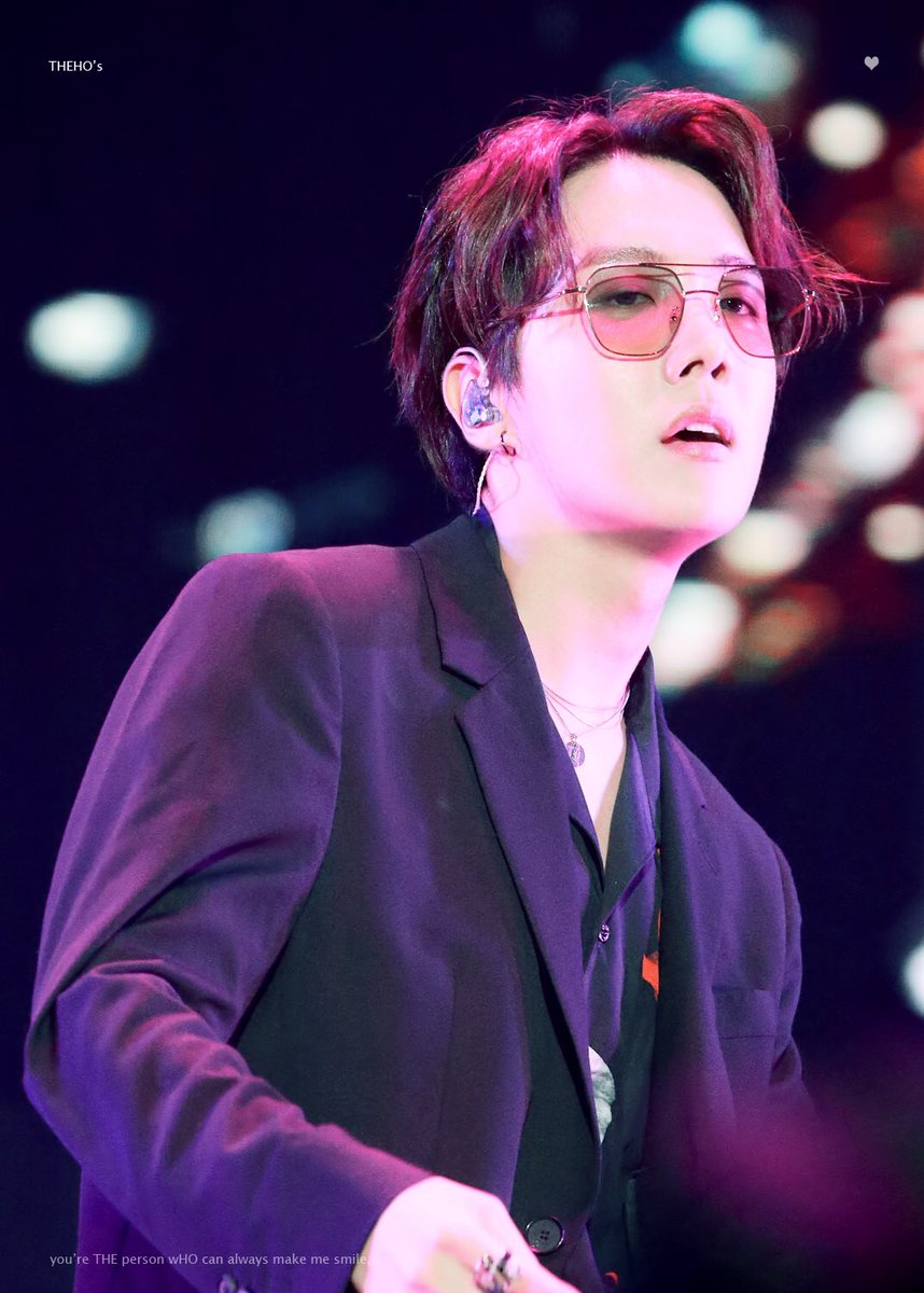 THEHO218's tweet photo. 190811  LOTTE FAMILY CONCERT

#제이홉  #정호석 #호석 #홉이 #JHOPE
@BTS_twt #BTS⁠ ⁠⁠ ⁠⁠ https://t.co/225doks3LH