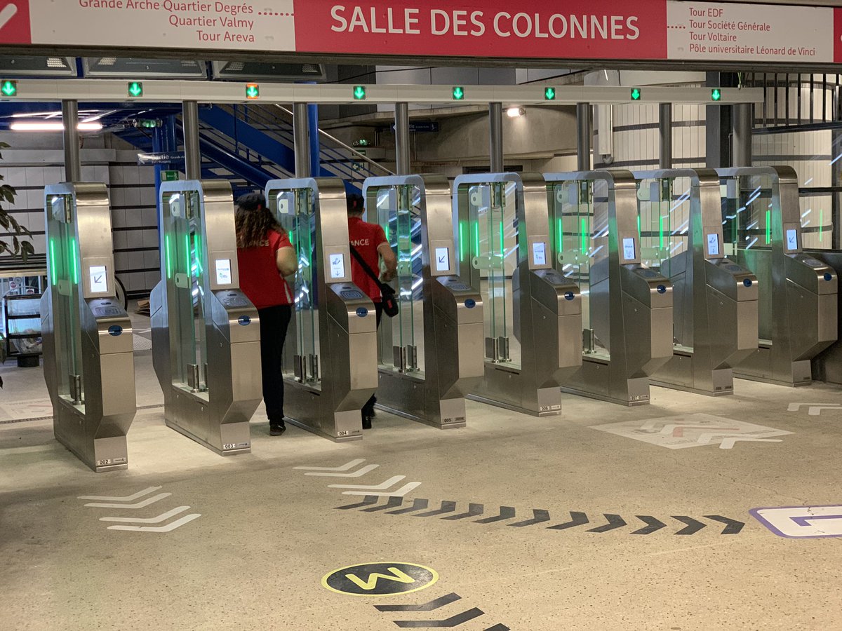 Selim L SNCF tweet media