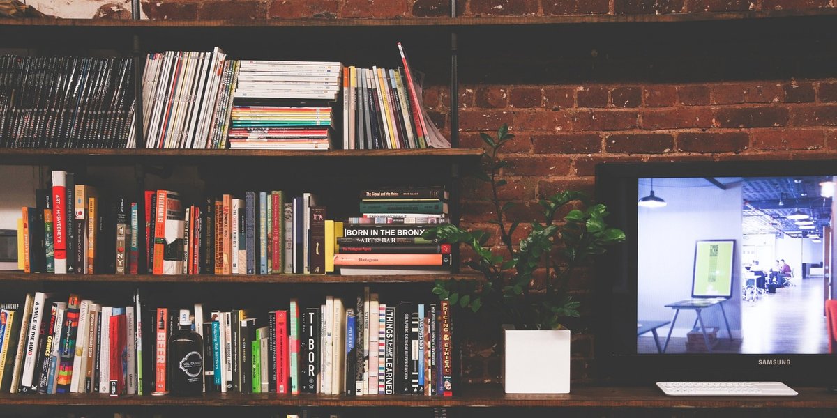 diversorio_'s tweet photo. Para viajar sem sair de casa, a produtora de viagens NormaRoots lançou o clube de livros "Volta ao Mundo Literária".🌎🌎
Saiba mais no blog: https://t.co/WmYyeyCOJ2
#diver #diversorio #blog #newspost #voltaaomundoliteraria #clubedeleitura #livros #livro #viagem #clubedolivro https://t.co/gFEHOFI8m9