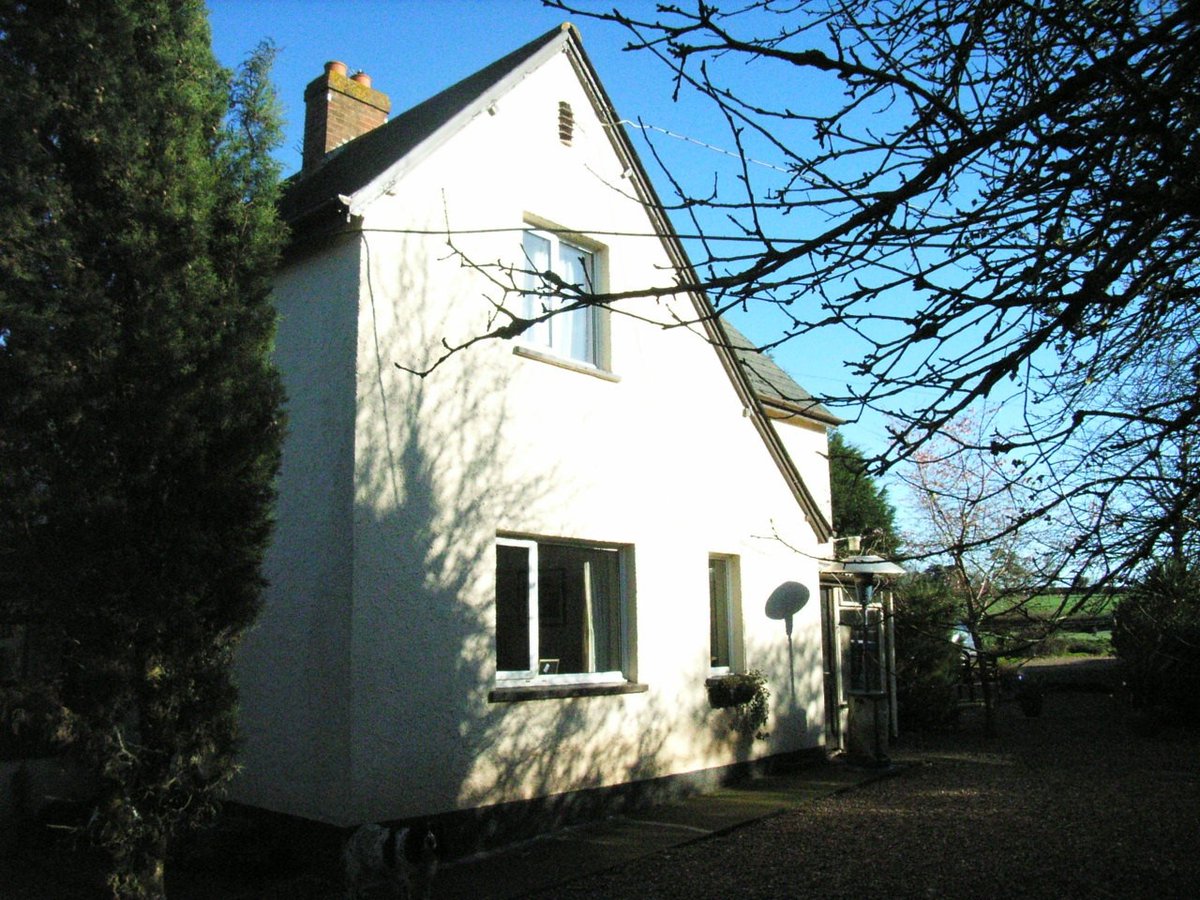 DevonFarms's tweet image. FARM TO LET - Lower Pilehayes
🌾 107 acre (43.34 ha) mixed agricultural holding 
⌚ 7 and a half year initial tenancy
🚜 Details can be found here  soc.devon.cc/LowerPilehayes… 

#Farmlet #Farming #Devon #Woodbury #CountyFarm #YFC #NFU #TFA