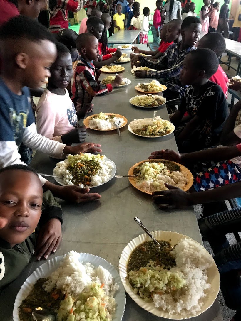 GiveAFace's tweet image. Did you know that an estimated 821 million people...one in nine...will go to bed on an empty stomach tonight? Help Empower Hope make a difference in these children's lives. Click on the link in our bio to learn more. #empowerhope #nonprofit #helpingothers