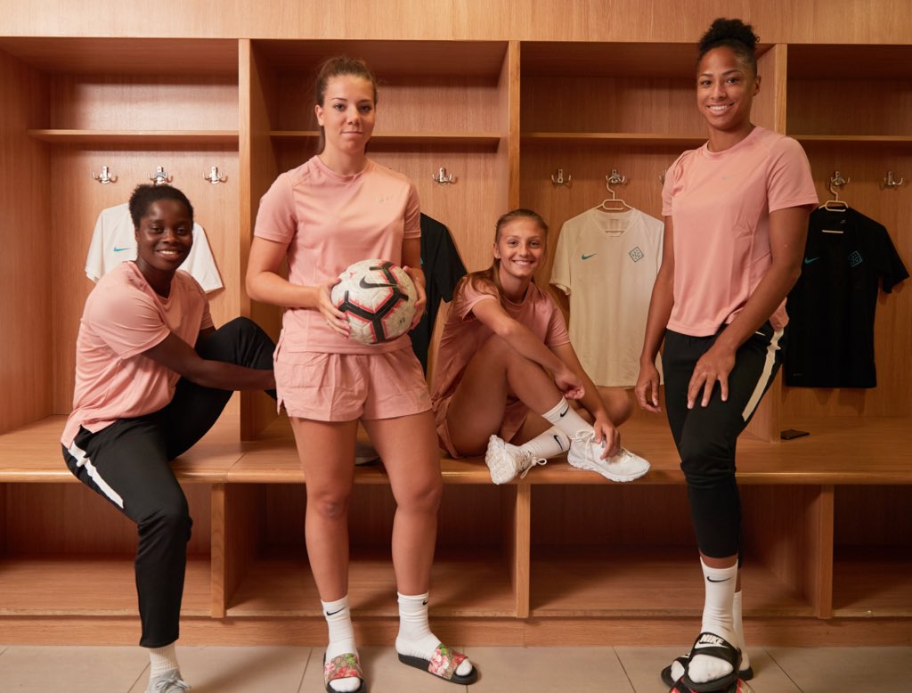LC_Lionesses's tweet photo. “Never underestimate the power of dreams and the influence of the human spirit. We are all the same in this notion: The potential for greatness lives within each of us.” -Wilma Rudolph 
#MondayMotivation 

#LondonCityLionesses #Olympian #ThePride #FAWC https://t.co/M80399lOh7