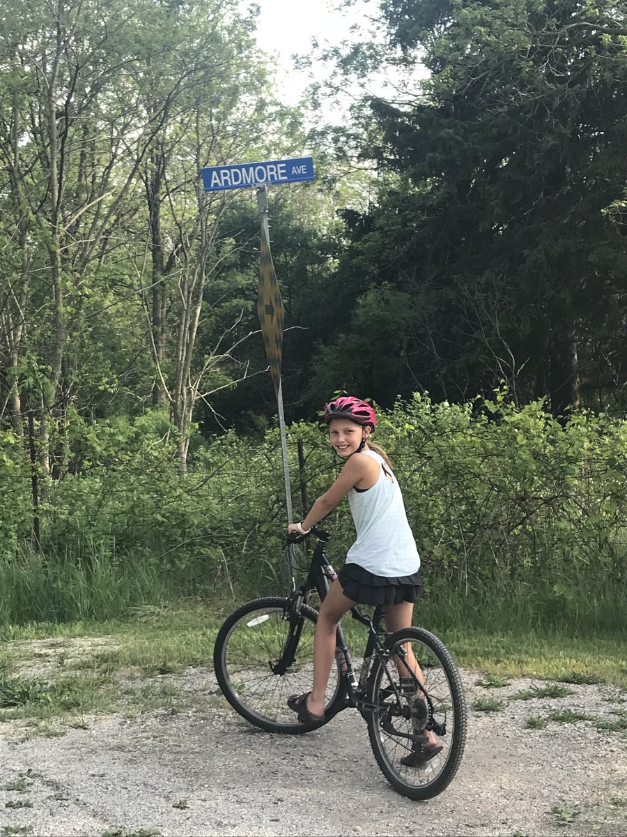 zehr_danielle's tweet photo. Last Week @msfbosse class took my street sign challenge by storm!! Finding a street name for almost every letter of the alphabet! 
New Challenge this week: Find things in nature that are the colors of the rainbow! Think you can fill a whole rainbow? :D https://t.co/KxK7RQJZQo