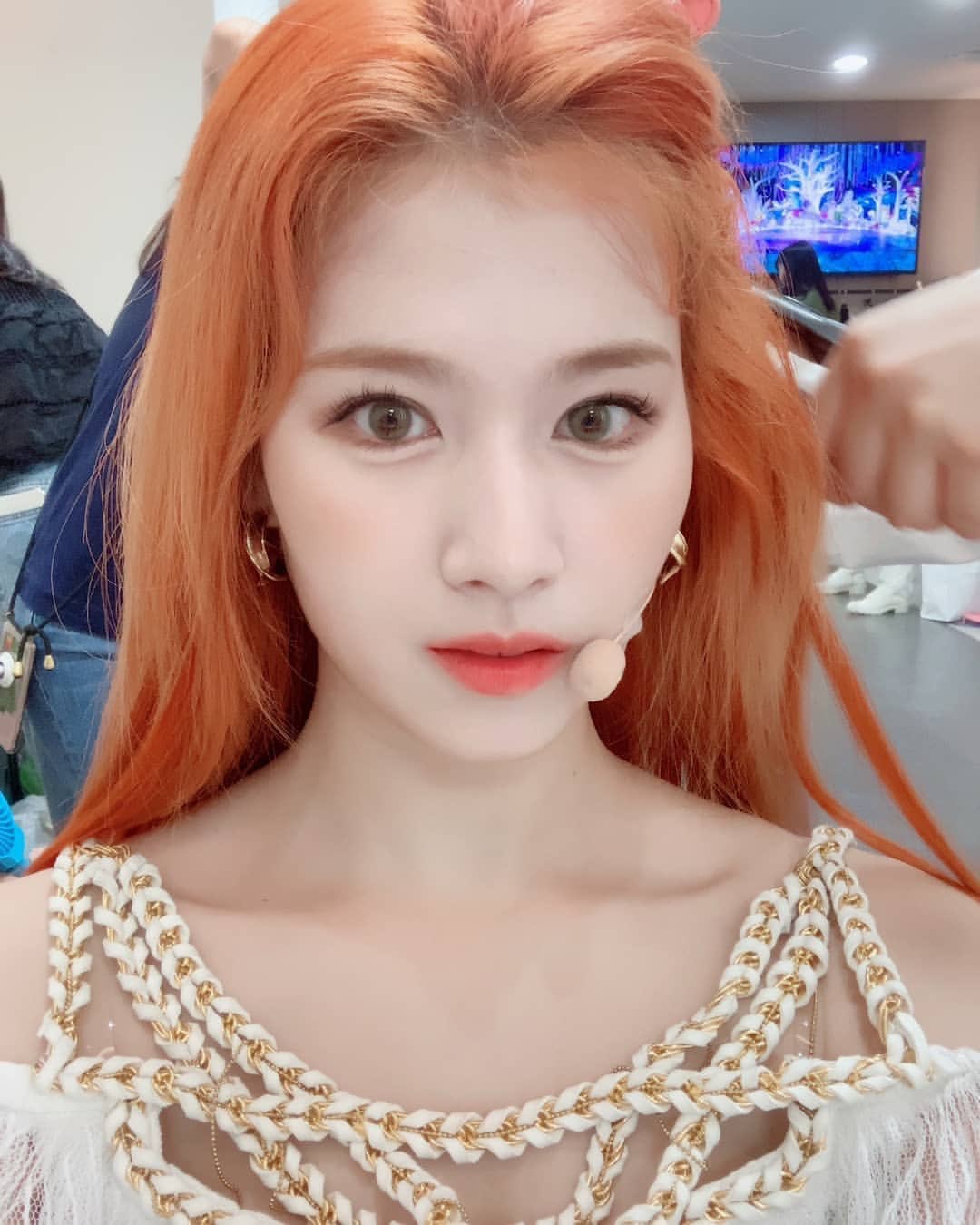 Shu いつも思うけどtwiceのメイクは涙袋重視だけど サナ はその象徴よね すごいわかりやすいのになぜか馴染んでいい感じになってる Twice Twiceメイク 涙袋 T Co Mpbom4ncxy Twitter
