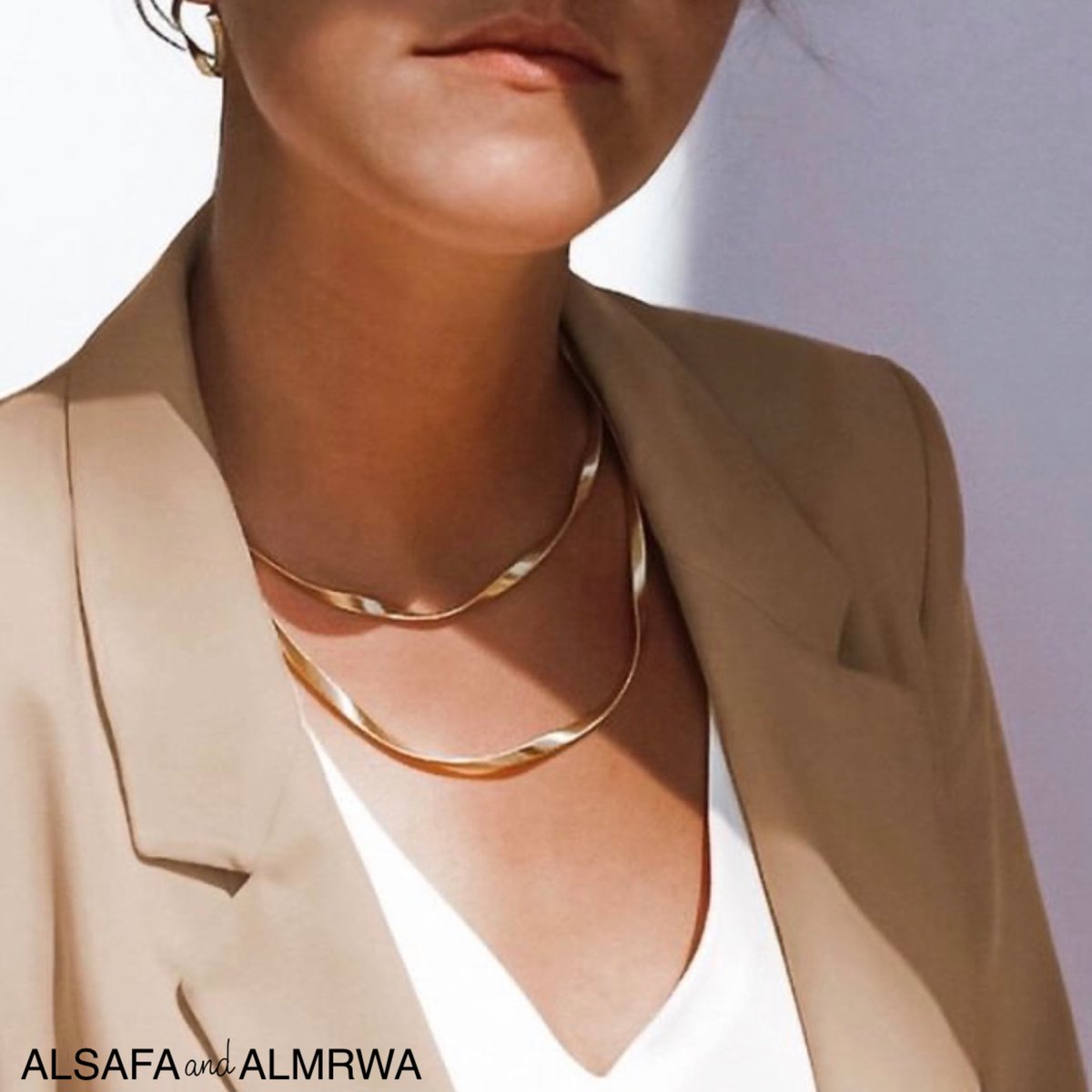 alsafaandalmrwa's tweet photo. Get in the mood for #summer with @miss.lofficial by #Lazurde, #playful designs and #lively colors especially made for you and yo https://t.co/3ic58h6ax7
#summercollection #MissL’ #gifting #18KGold #celebrate #happiness and #BeautifulMoments with #friends https://t.co/P8c6f5Ees5