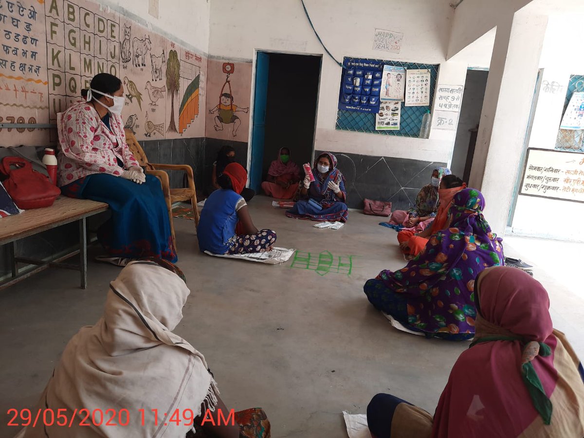 SPreraks's tweet photo. Women in Chatarpur District, Madhya Pradesh during the sensitization workshop on the importance of #menstrualhygiene, myths related to #menstruation, and  #nutrition conducted by @POUSITADUTTA , Swasth Bharat Prerak at an Anganwadi Center in Dharari 
@tatatrusts
 
@MinistryWCD https://t.co/cDjSRARrTx