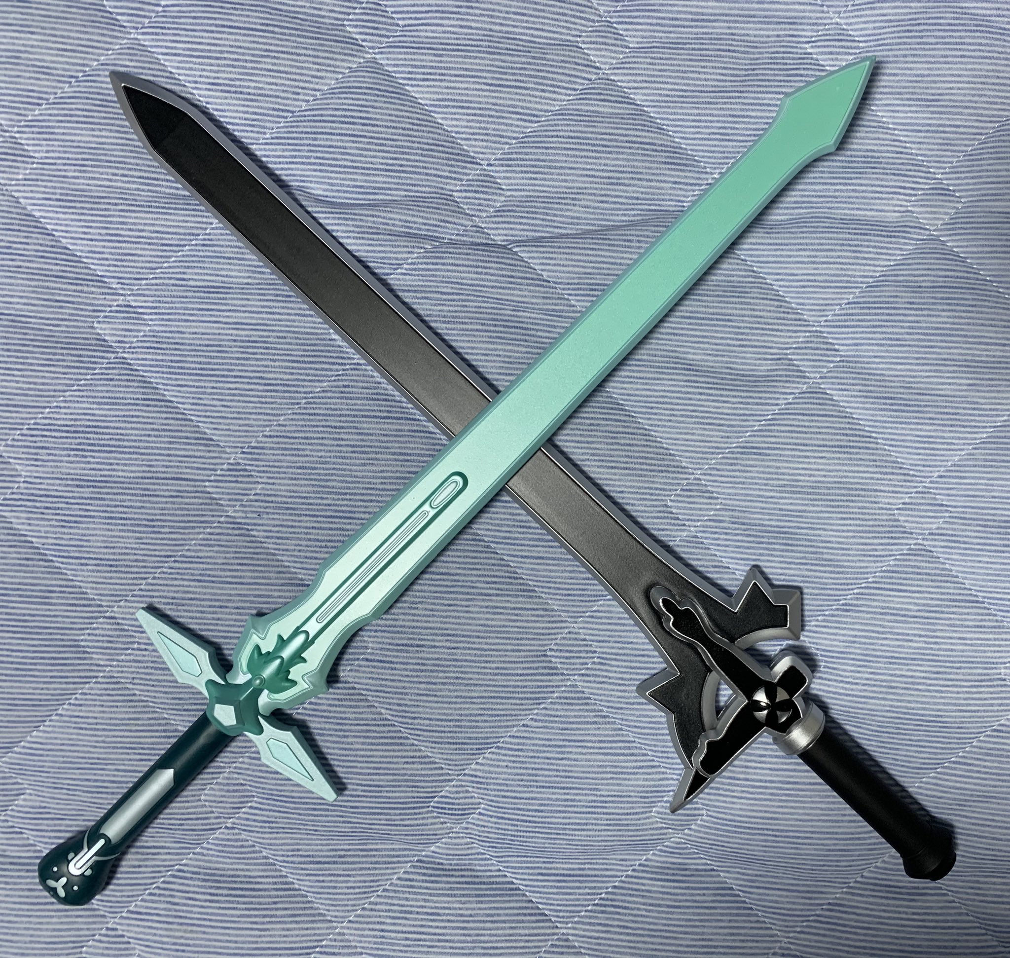 魅力の キリトの剣ダークリパルサー キリトの剣エリュシデータ 武具