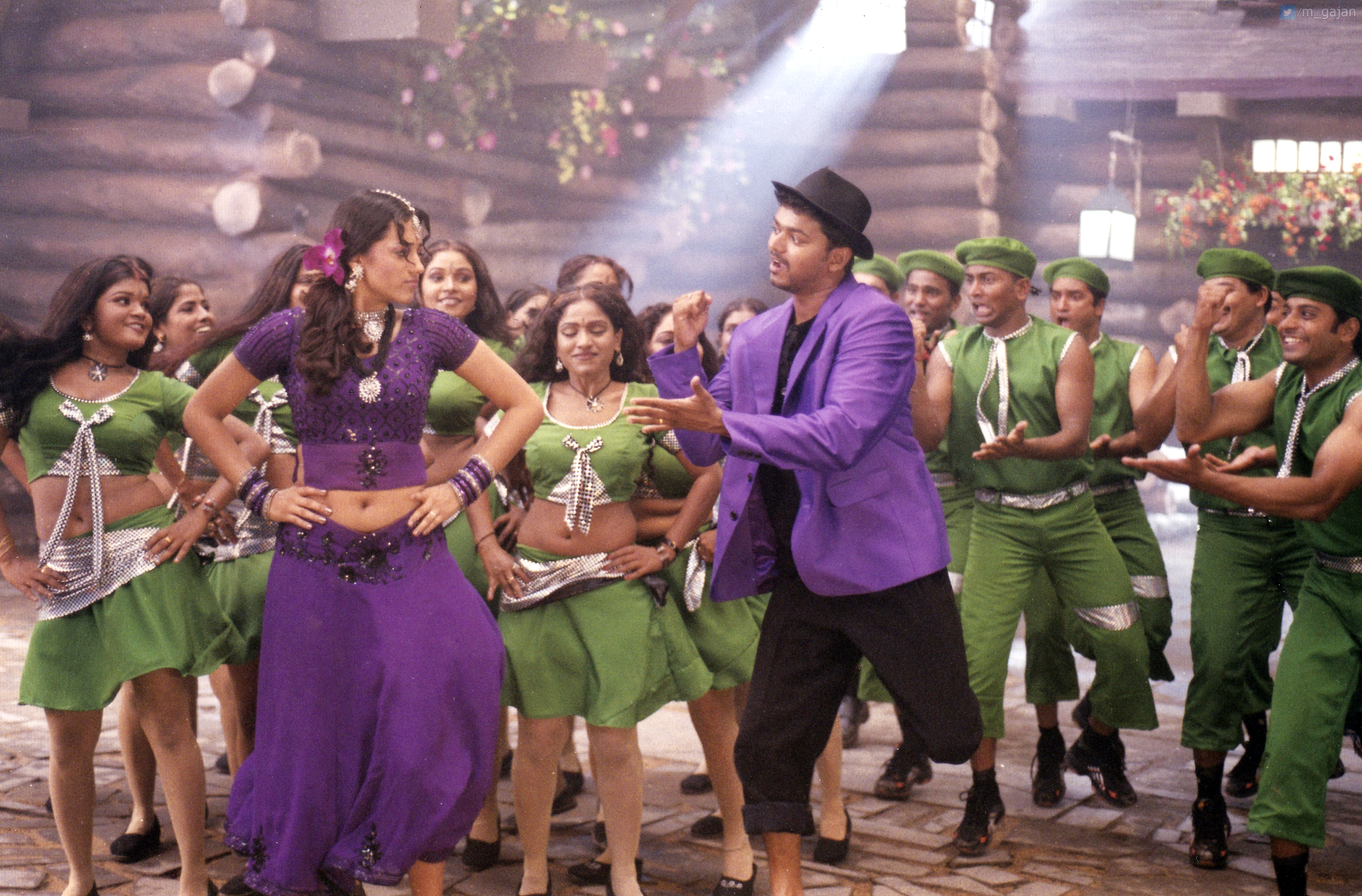 EZ_nq4xWsAASm-p?format=jpg&name=4096x409