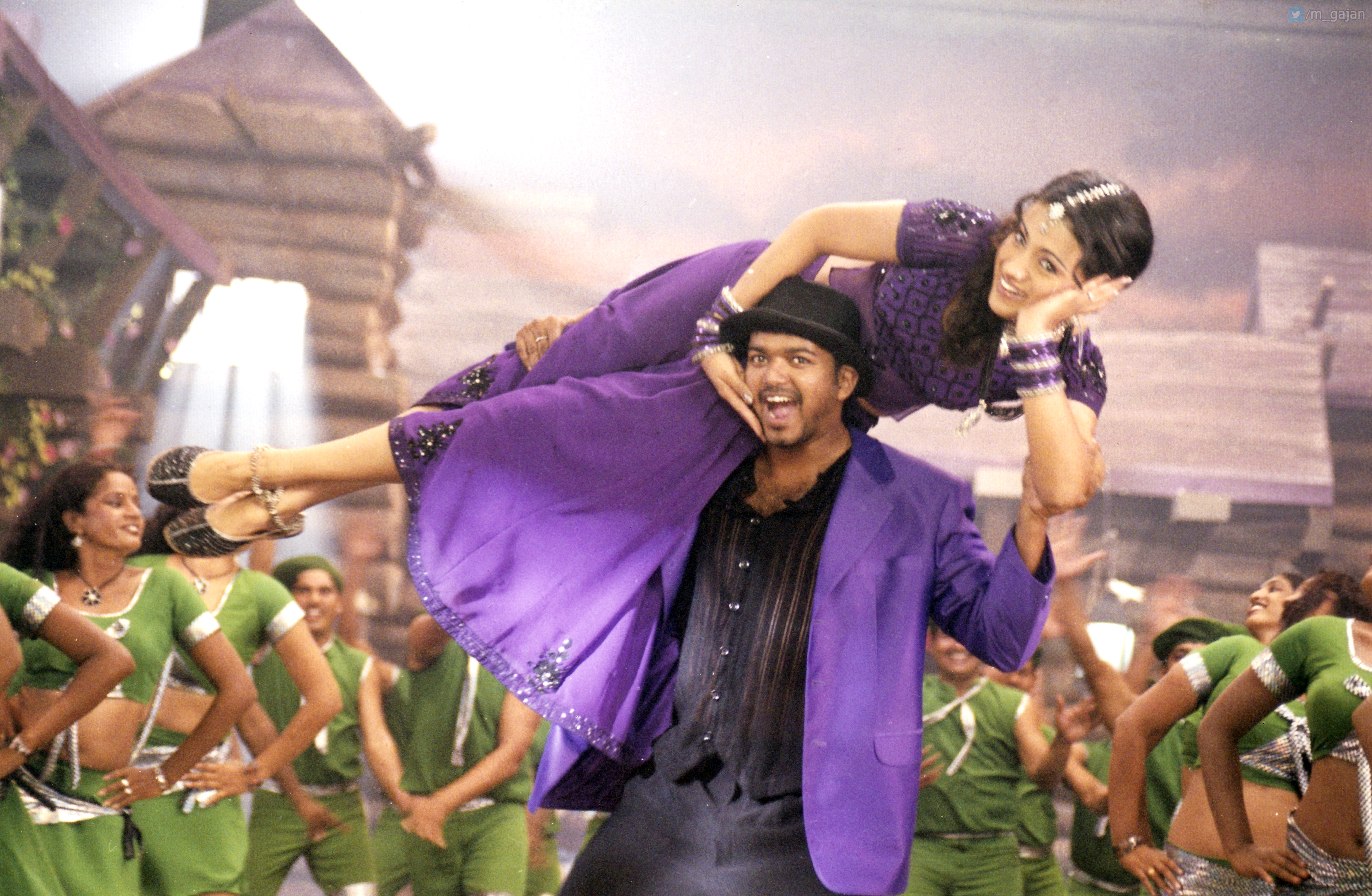 EZ_nqIYX0AIXDyX?format=jpg&name=4096x409