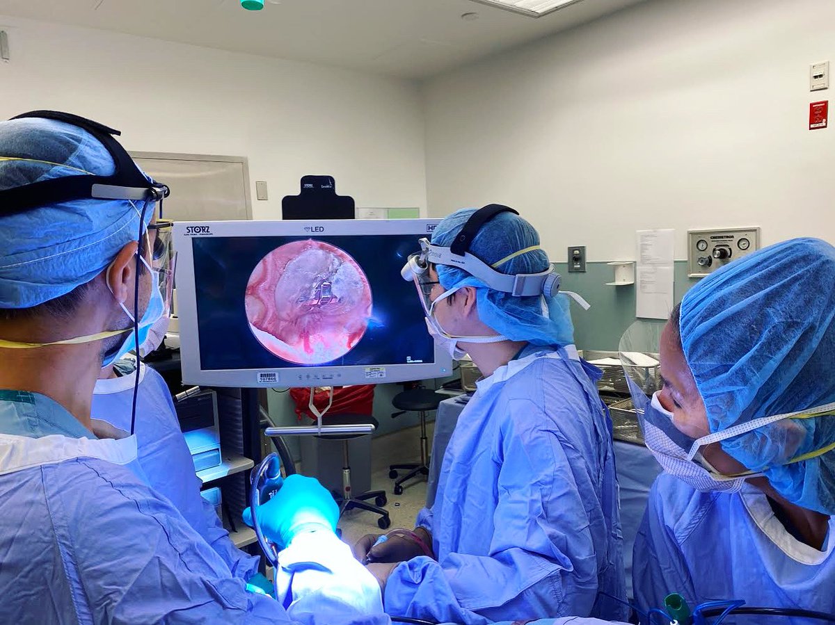 Dr. Dedhia and team perform first Distraction Osteogenesis Maxillary Expansion (DOME) at Penn. 
#PennSleepSurgery
#SleepApneaTreatment
#DOME
#Nasalbreathing