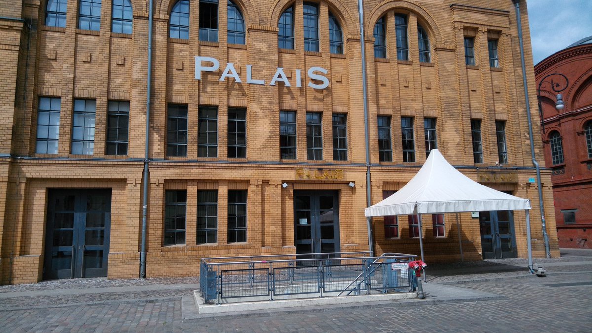 suffar's tweet photo. Only 1/2 hour to go till @berlinbuzzwords starts! The @plainschwarz team is happy and proud to make this happen! #bbuzz #vbuzz Thanks for all the support! https://t.co/uSdEP1Cv5g