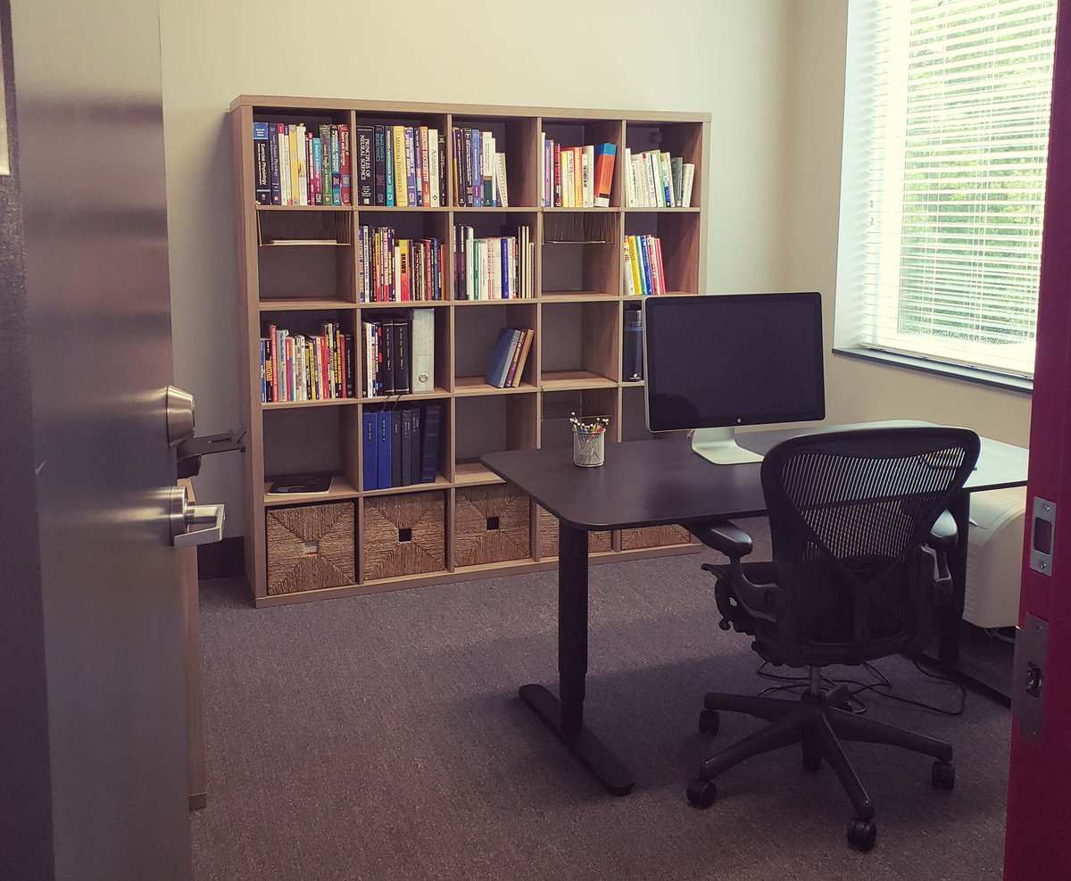 ElevateWville's tweet photo. Our #officesuites offer focus areas, community, and a professional setting…all things your #homeoffice is likely missing. And, starting at $399/month, it costs less than you think. #SmallBusiness #ElevateYourOffice #WestervilleOH #LearnMore https://t.co/UnxhRiT3hW https://t.co/AC3b28MLRM