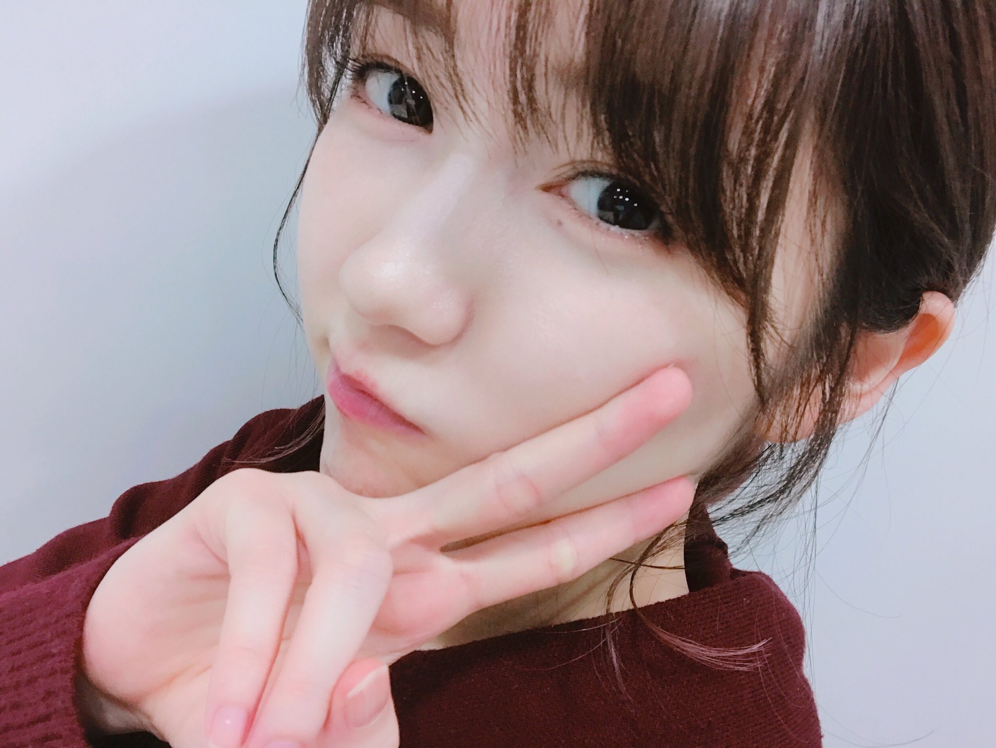 赤池保成 渡辺麻友ありがとう 渡辺麻友 まゆゆはアイドルの中のアイドルだった 王道を往きアイドルの鑑であり これ以上無い程のお手本 アイドルとは夢を見させる存在 プライベートでファンと繋がるなんてもってのほか 最初から最後まで正真正銘の