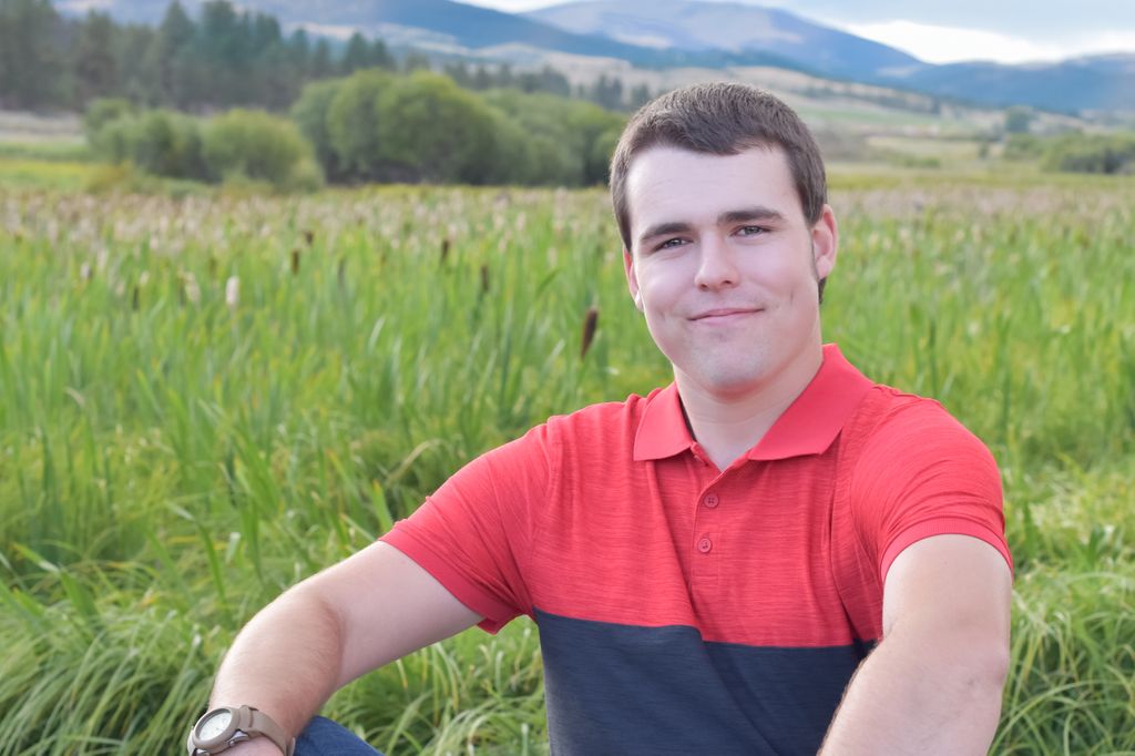 BruinCounseling's tweet photo. #SeniorSpotlight from the #MTClassof2020
Matthew Richards
He will be heading to Helena College in the fall and has received the Wyatt Winfield and Helena College STARS scholarship.
#NextLevelBru https://t.co/OYJfuF9TUH