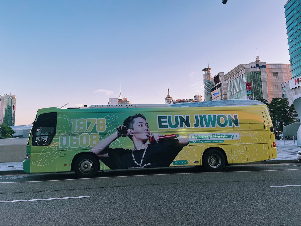 집으로 가는 길...
오빠차 ㅋㅋㅋㅋㅋ~