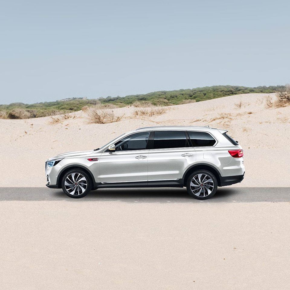 HongqiGlobal's tweet photo. Nothing can stop you. #Hongqi HS7 #desert #MasterHongqi #VatalityHongqi #Hongqiculture #allroad https://t.co/8XhdZxp3z9