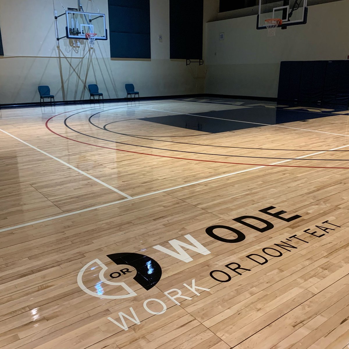 WorkOrDontEat's tweet photo. Gym Floor Is Ready. #WorkOrDontEat https://t.co/2z1HTl7vgD