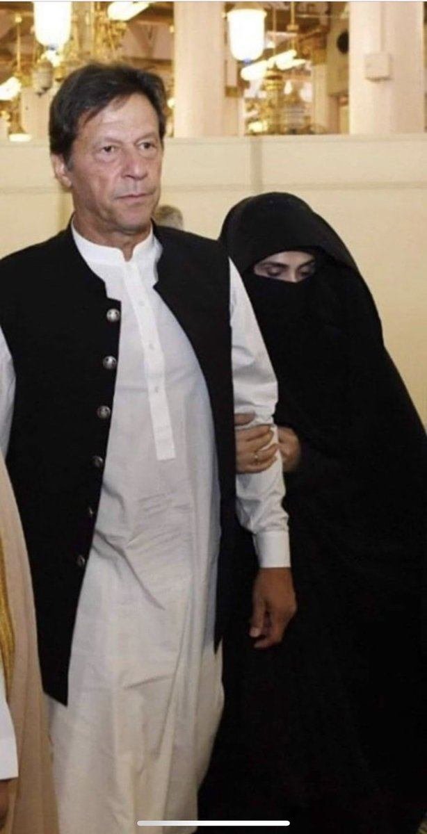 JAVEDCHOWDHURY6's tweet image. وزیر اعظم اور خاتون اول ❤️