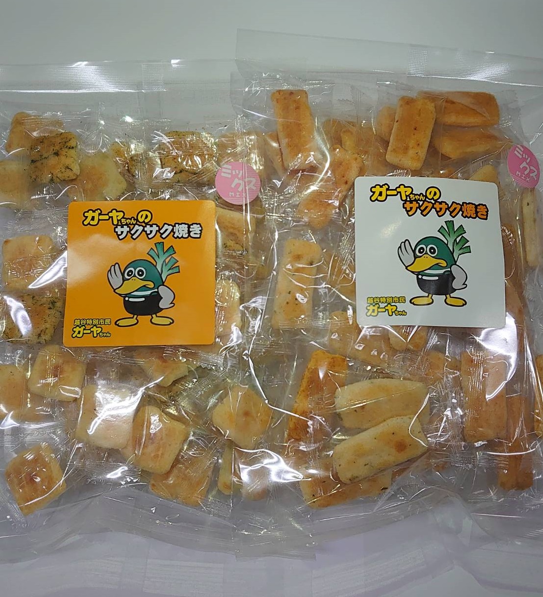 株 米菓桃の家 越谷ふあり販売中 ガーヤちゃんのサクサク焼きが好評発売中 95g 270円税別 170g 500円税別 となっております 味は短冊が甘辛 青のり カレー エビ 角がチーズ ワサビ 青辛子 スイートコーンです 今だけ 今だけの価格となっております 株 米菓桃の家 越谷ふあり販売中 ガーヤちゃんのサクサク焼きが好評発売中 95g 270円税別 170g 500円税別 となっております 味は短冊が甘辛 青のり カレー エビ 角がチーズ ワサビ 青辛子 スイートコーンです 今だけ 今だけの価格となっております
