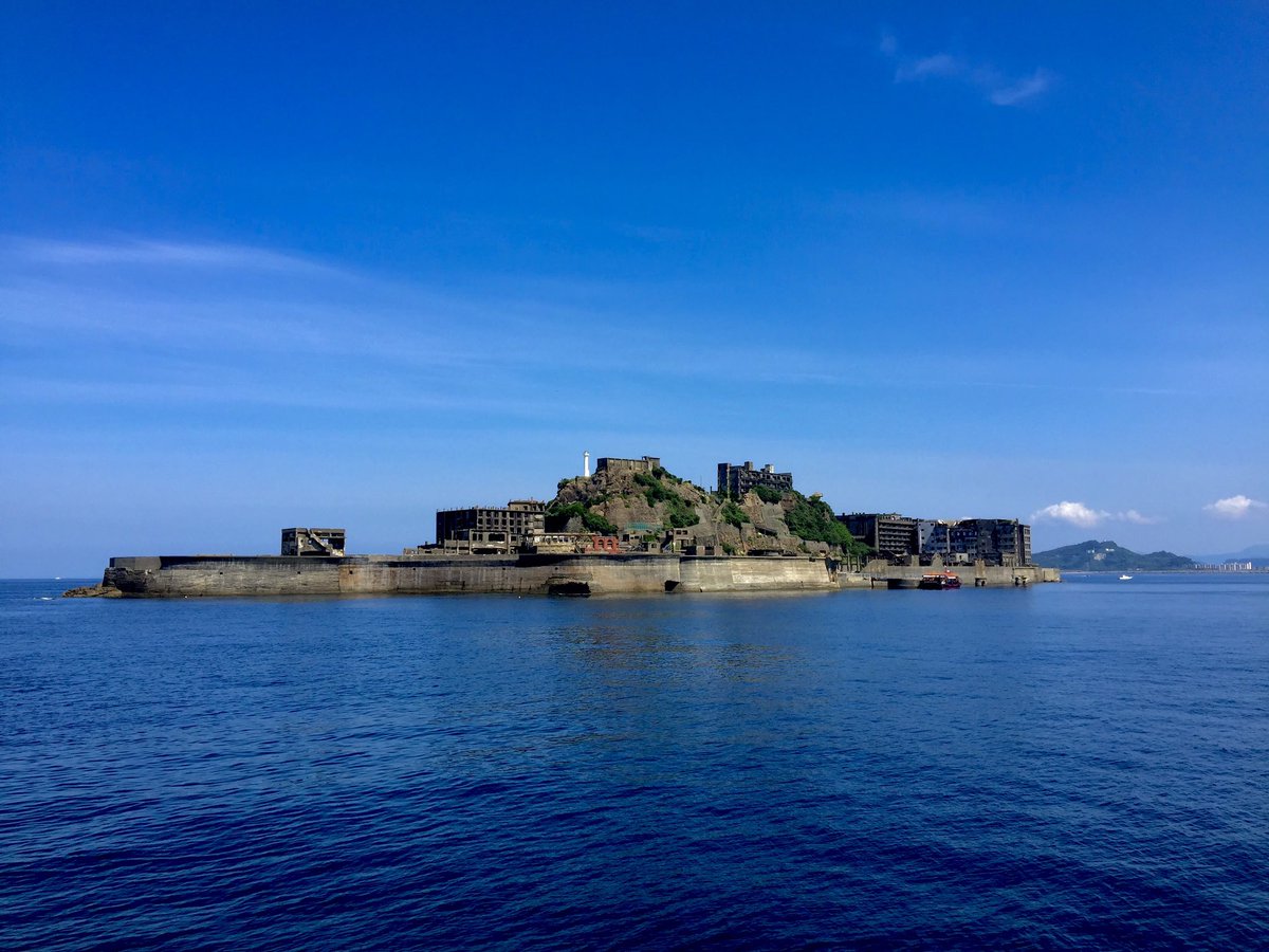 Sr 日本の地域活性化へ 6月の壁紙は 長崎 軍艦島に決定 コロナからの経済復活と 様々な地域の地域振興への願いを込めて