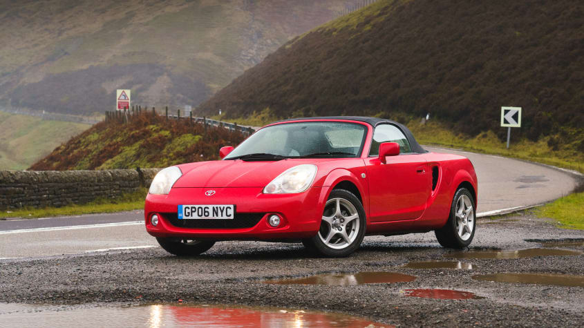 crankandpiston's tweet photo. Toyota’s MR2 Mk3 third mid-engined marvel was a true Mazda MX-5 alternative – but arguably even better
https://t.co/ZAO4Y2X6Je
#toyota #MR2Mk3 https://t.co/akuR5ryj2s