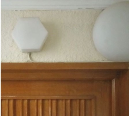 AJOtaller's tweet photo. Así nos recibe este nuevo encargo.... ¡con plafón de vídrio hexagonal!
¡Qué mas podemos pedir!
#casaTOP #REFORMA https://t.co/du0twIdl6x