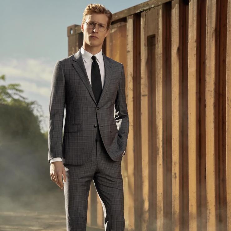 Fuchs Fashion tweet media