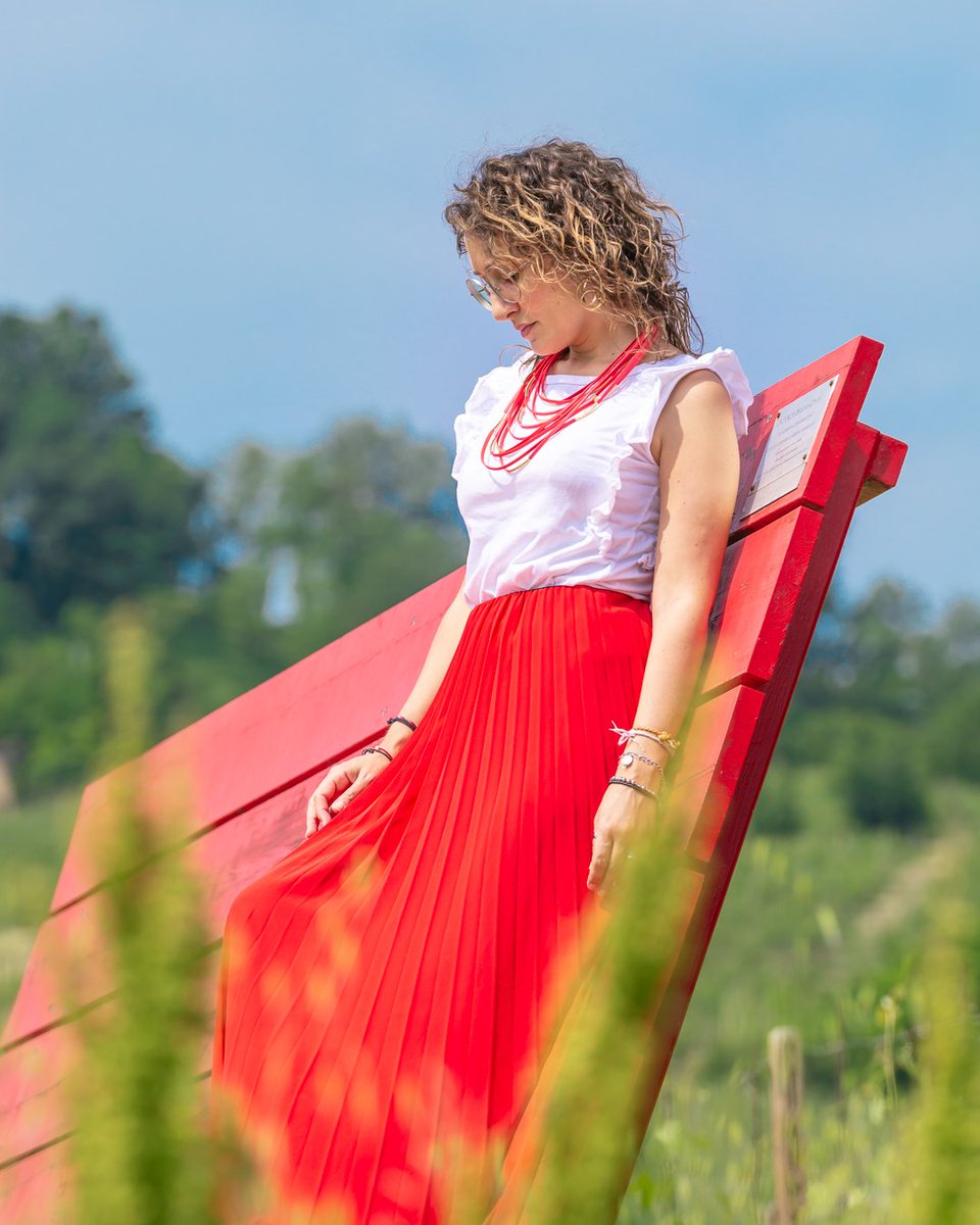 Ci piace raccontare storie.
Quando parliamo di un luogo, di un oggetto, di un progetto, ci piace sempre andare a raccontare la storia che l'accompagna.
Proprio per questo motivo da giovedì sul blog ci sarà una nuova rubrica, si chiamerà "Il mio BigBang". 2cuoriinviaggio.it