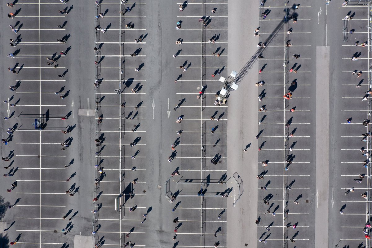 elliotwagland's tweet photo. This is IKEA in Warrington right now.

📸 @GettyImagesNews https://t.co/1x43p4msxg