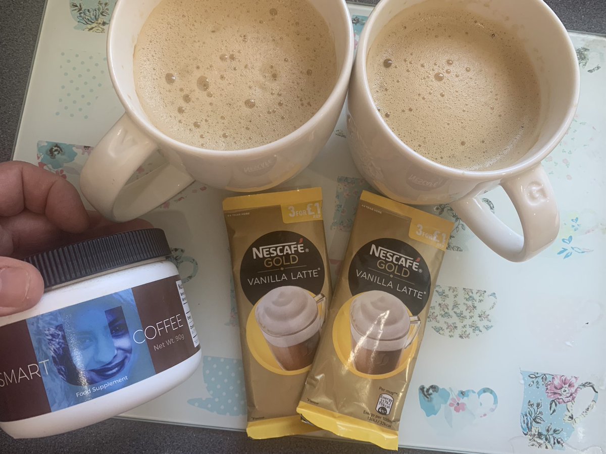 ozzieunited2011's tweet image. We are starting our week with this little #SmartCombination from #AmandaOzCoffeeShop🇬🇧🇺🇸

It’s a Perfect way for the Birthday Girl @AmandaOz5 to get ready for the exciting day ahead 🎂🎁☀️☕️ 

who else loves Vanilla Latte’s