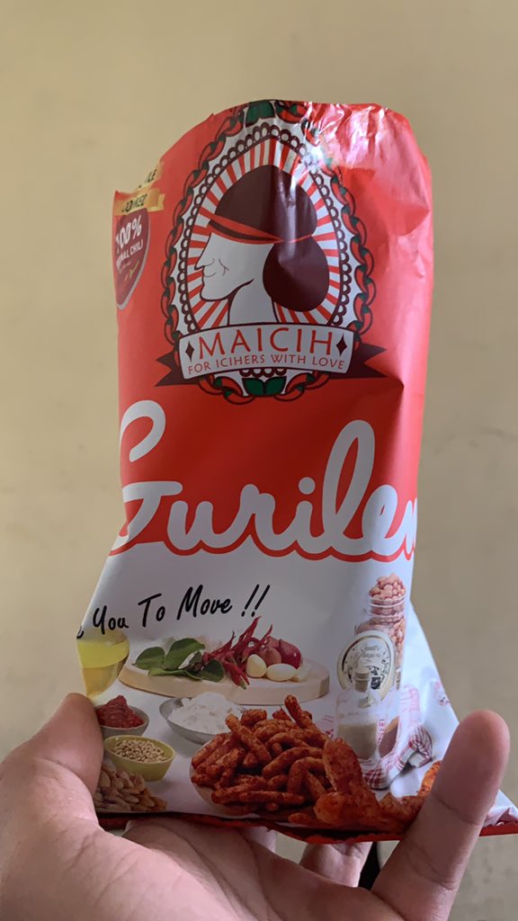 Dulu mau beli ginian harus ngecekin Twitter, nyari2 mobil yang jual, antri panjang, eh.. gak kebagian.
Sampe skrg blm nemu lagi snack yang ampe gitu banget demand-nya.
Gokil <a href="/axltwentynine/">Reza Nurhilman</a> 👍🏻