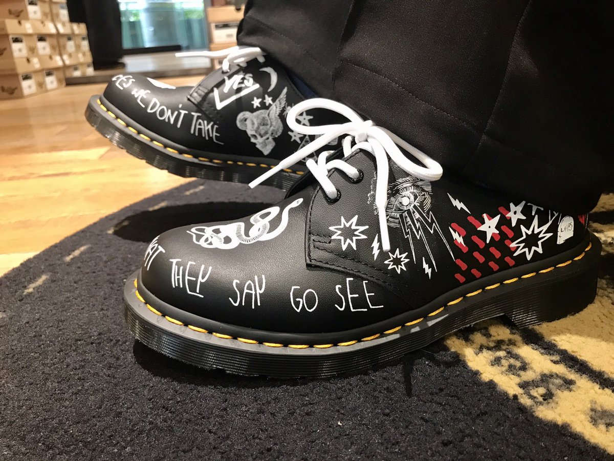 ブーツ Dr.Martens by aoi ☺︎'s shop｜ドクターマーチンならラクマ ...