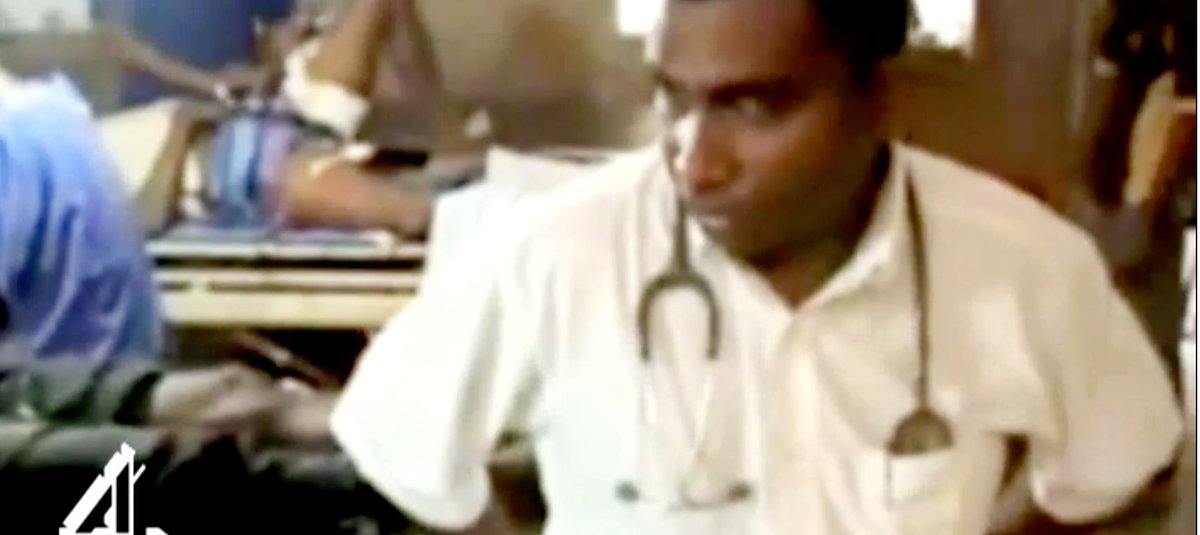5. You can watch all the news conference online  It was 5 years before  @drvarathan1 escaped & could put the record straight - to . @Callum_Macrae  https://www.channel4.com/news/sri-lanka-war-crimes-inquiry-doctor-varatharajah-thariajahand 6 before he told the story of the news conference.  https://www.bbc.co.uk/programmes/p02w11dv