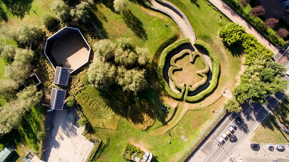 Il <a href="/PAV_turin/">Parco Arte Vivente</a> riapre il 2 giugno l'area verde all'aperto iniziando con una giornata ad accesso gratuito alle 19 installazioni ambientali. E sabato 6 giugno #PieroGilardi terrà un workshop sull'Amazzonia.
sguardisutorino.blogspot.com/2020/06/il-pav…

<a href="/twitorino/">Città di Torino</a> #pav #parcoartevivente <a href="/turismotorino/">Turismo Torino</a>