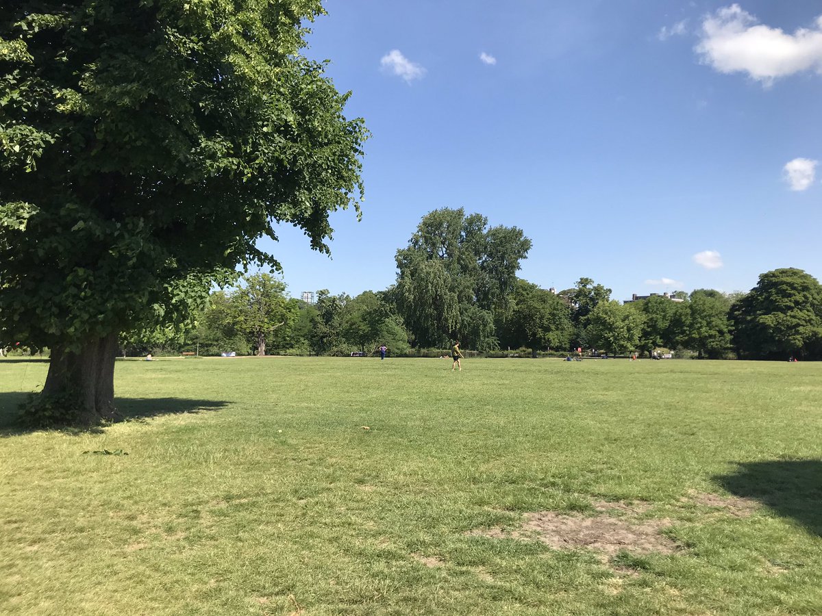 Park looking immaculate on Monday morning. Thanks, as ever, to the park team and <a href="/hackneycouncil/">Hackney Council</a>
