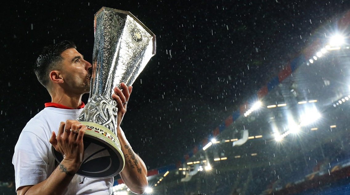 Nos dejaste por sorpresa hace un año, pero tu grada jamás te olvidará.

Las leyendas son eternas. #ReyesLeyenda