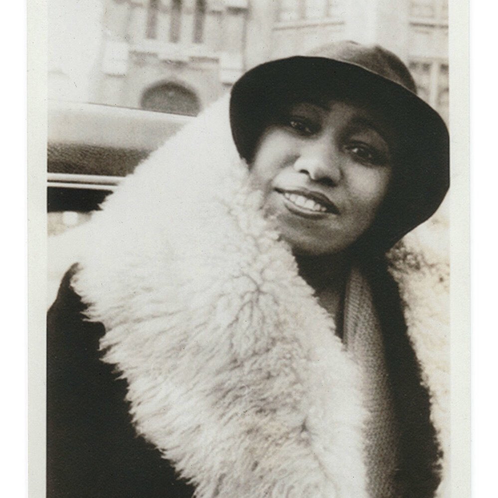 gladys bentley was a lesbian gender-bending blues singer, pianist and entertainer during the harlem renaissance. according to the new york times she was harlem’s most famous lesbian in the 30s.