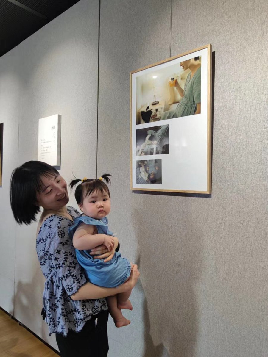 InsightNingbo's tweet photo. #FuninNB
To celebrate International Children's Day on June 1, a family photography theme exhibition opened in Ningbo Library. 3 photographers used more than 140 pictures to show the people, things, love, and company in their families. https://t.co/uUyr4mRafW