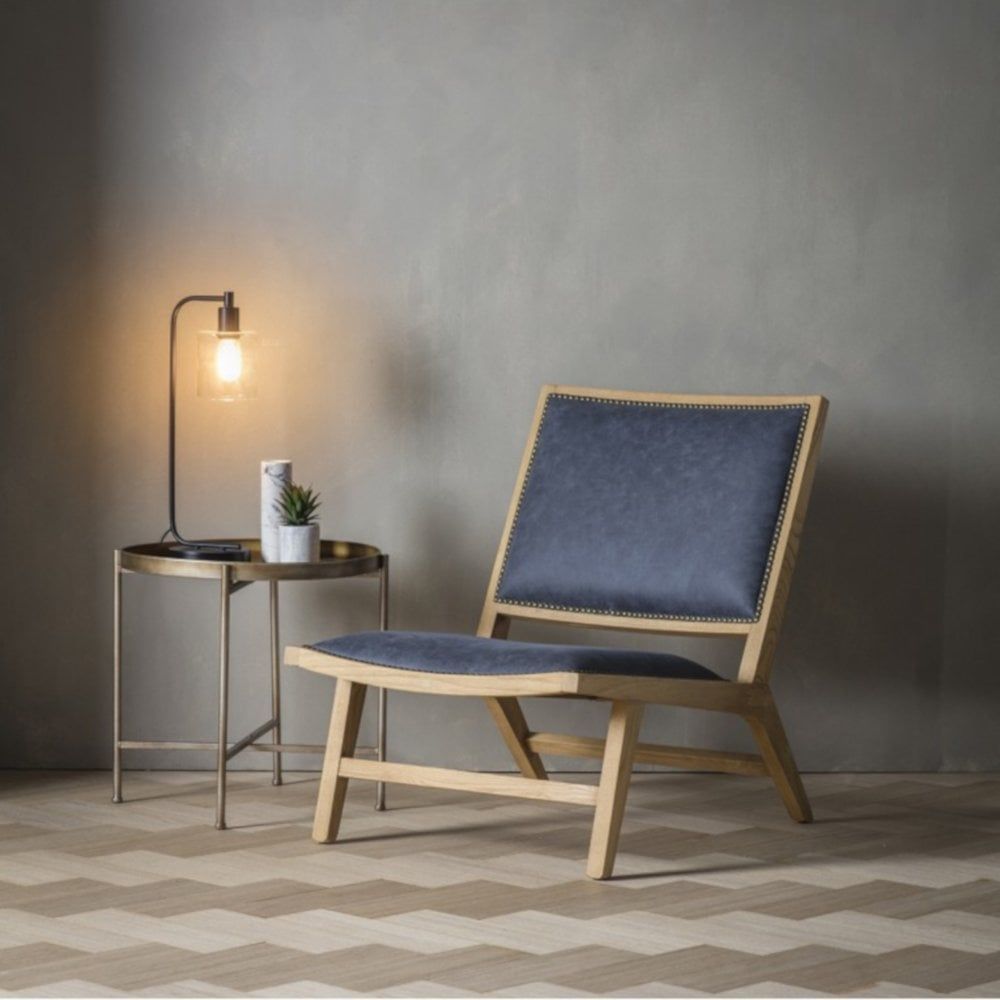 leaderonlineUK's tweet image. Revamping your home?🤔

Whether it's a new chair to a statement light, we have you covered!✨

Shop our collections here: buff.ly/3dlIgcN

#StatementLight #Home #Lighting #Chair #Inspiration