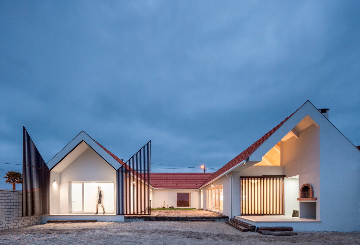 Unifamiliar Housing_PF - Author: FERREIRA ARQUITETOS @huebferreira_arquitetos (Photo by Ivo Tavares @ivotavaresstudio)
·⁠
archiobjects.org⁠
#archiobjects