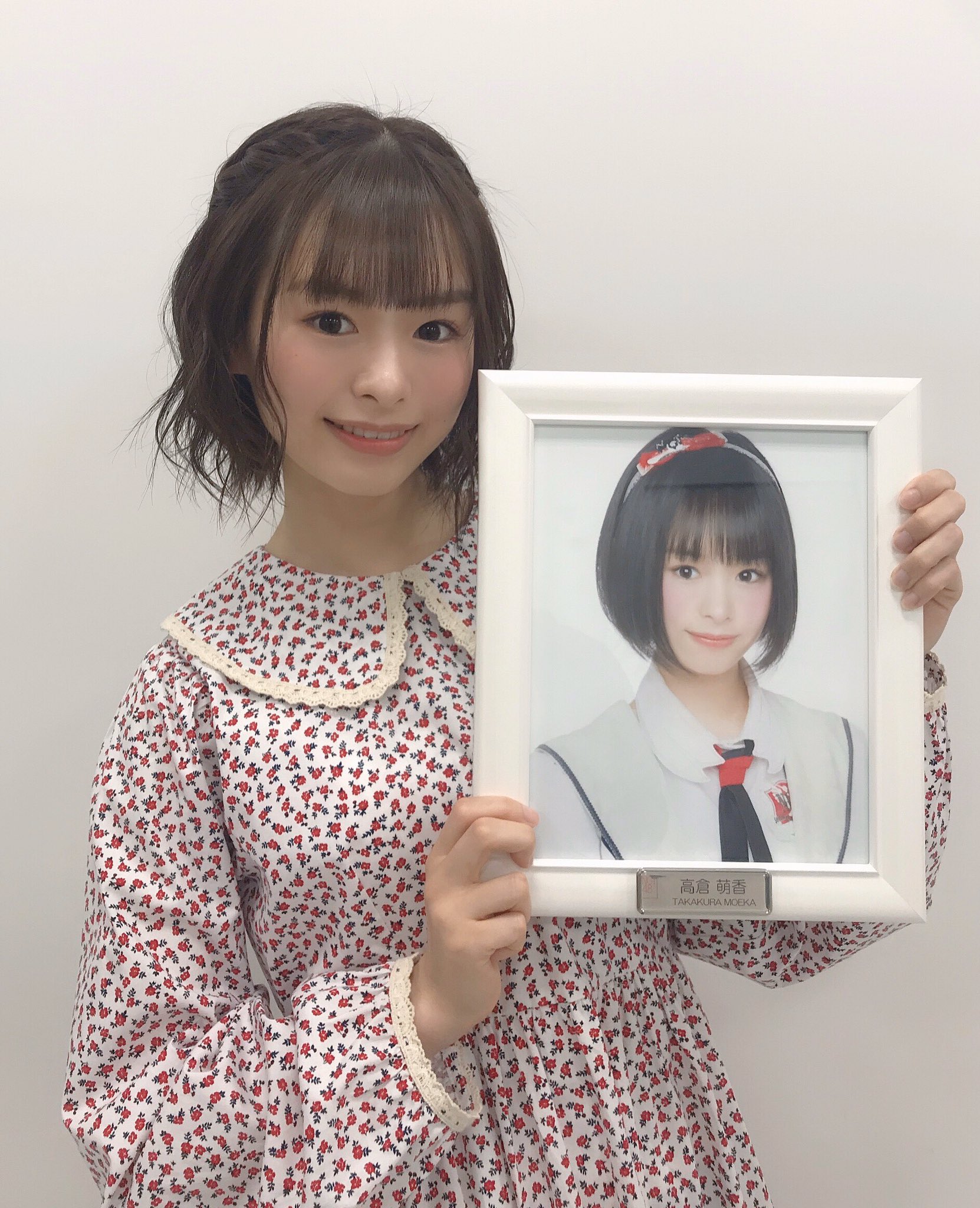 高倉萌香 先日 劇場で壁写真を外しました その様子をux ナマ トク さんに取材して頂きました 放送日は6 4予定です そして ファンのみなさんへのメッセージを公式youtubeでもアップさせていただくことになりました みんなにたくさん見てもらえ