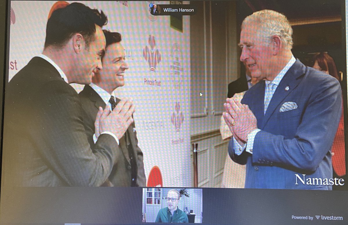 BDavisBriz's tweet photo. Instead, Hanson believes the “Namaste” 🙏 will be become the de facto greeting going forward - it allows mutual recognition &amp; gives enough time to show one is initiating a non-contact greeting, allowing the other person to reciprocate #HelloPostCovid https://t.co/eT9O9zRoWX