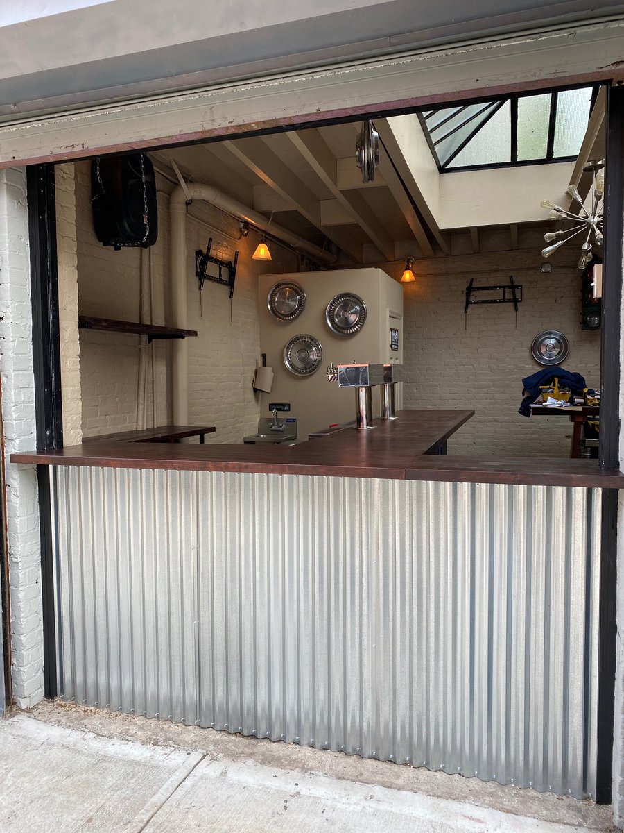 BeerGarageNY's tweet photo. We are so excited to be opening soon in Park Slope. Follow us on Instagram for a free drink when we do! https://t.co/pdZt0pHx5T 🍺🎉❤️ https://t.co/imIn85ZaIQ