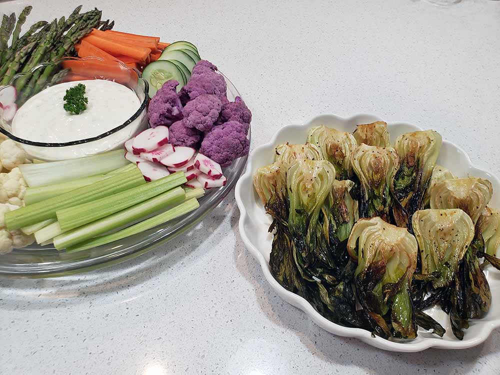PinellasTech's tweet photo. Plant-based never looked so good! CLW-Culinary Arts student Jenny Barber made roasted baby bok choy and a crudité platter.
#PTCproud #LearningContinues #PTCculinary #GoodEats https://t.co/6Szci2uJ5G