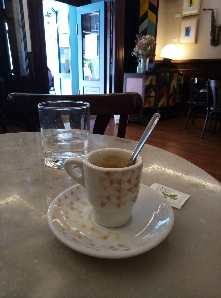 nadjanf's tweet image. Da gusto voltar aos bos sitios 💙 #CaféUniversal #Coruña