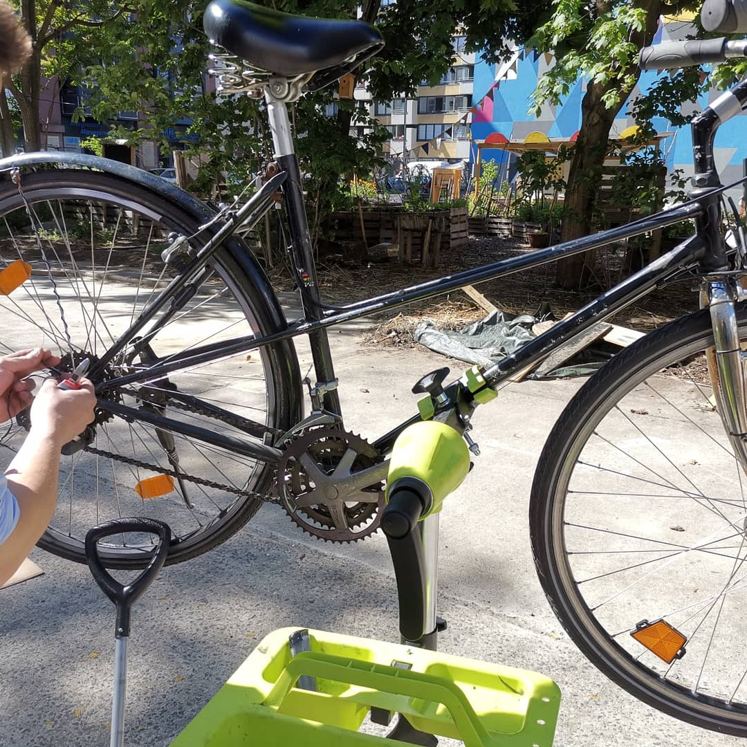 FriedaFsw's tweet photo. Ride your bike save the environment #fix#bicycle #nature #DIY https://t.co/dKmoN0DUQS
