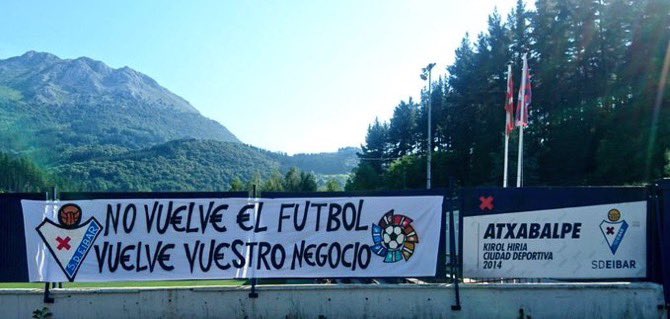 NO VU€LV€ €L FUTBOL,
VUELV€ VU€STRO N€GOCIO.

<a href="/LaLiga/">LALIGA</a> <a href="/SDEibar/">SD Eibar</a> <a href="/afefutbol/">AFE</a>

#noesfutboleslaliga